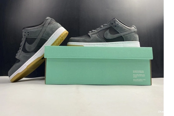 Gum Black AR0778-001 SB Low Nike Dark Dunk Grey 0904